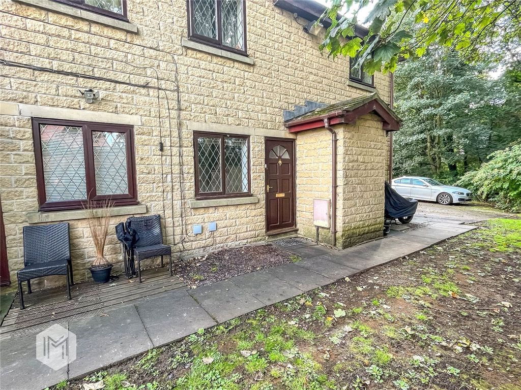 2 bed flat for sale in Mosley Common Road, Tyldesley, Manchester, Greater Manchester M29, £100,000