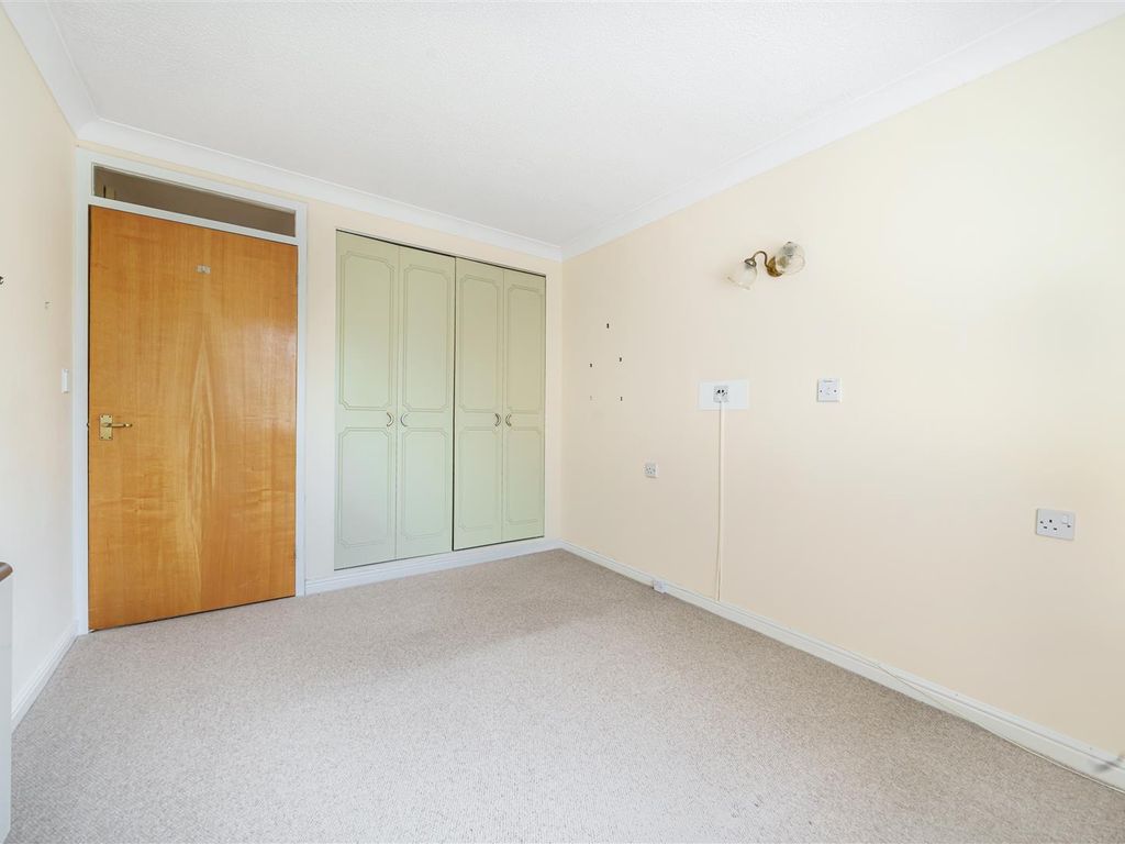 1 bed flat for sale in Hillbrook Court, Acreman Street, Sherborne DT9, £100,000