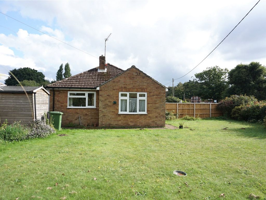 2 bed bungalow for sale in Chapel Road, Pott Row, King