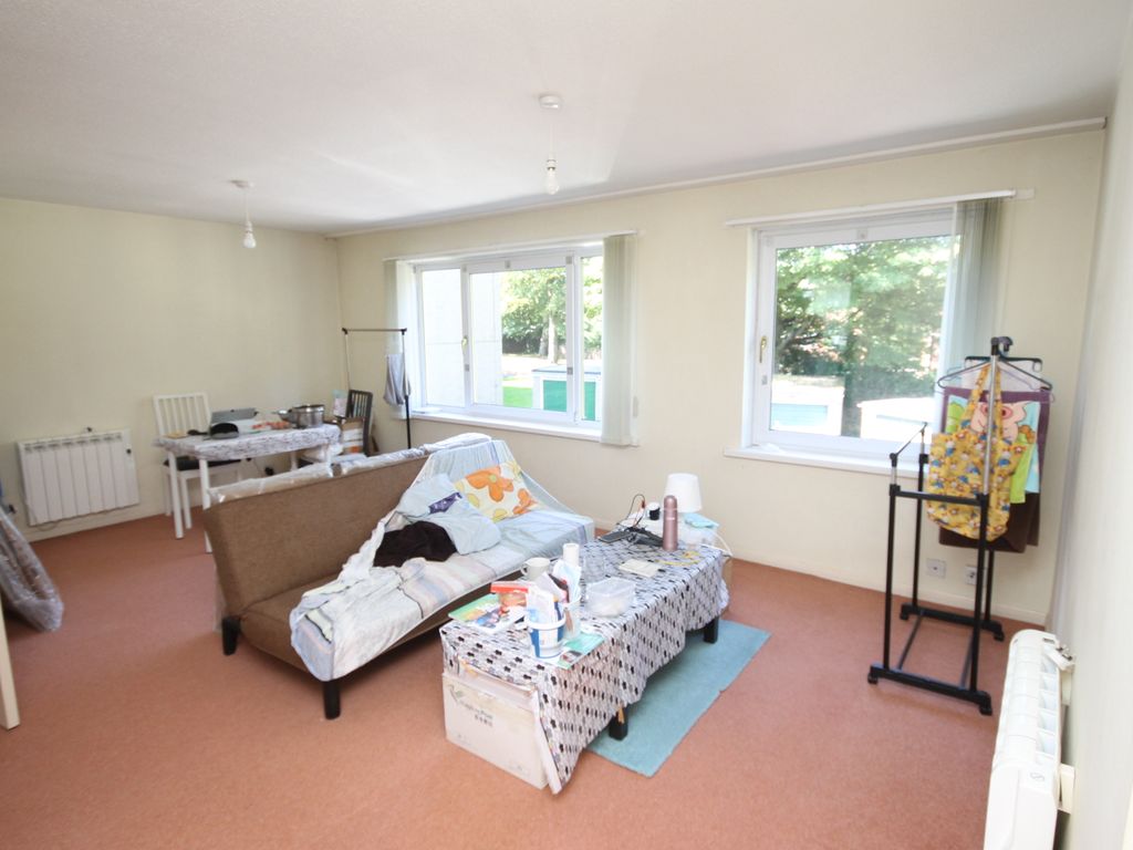 2 bed flat for sale in Park Grange Croft, Norfolk Park, Sheffield S2, £115,000