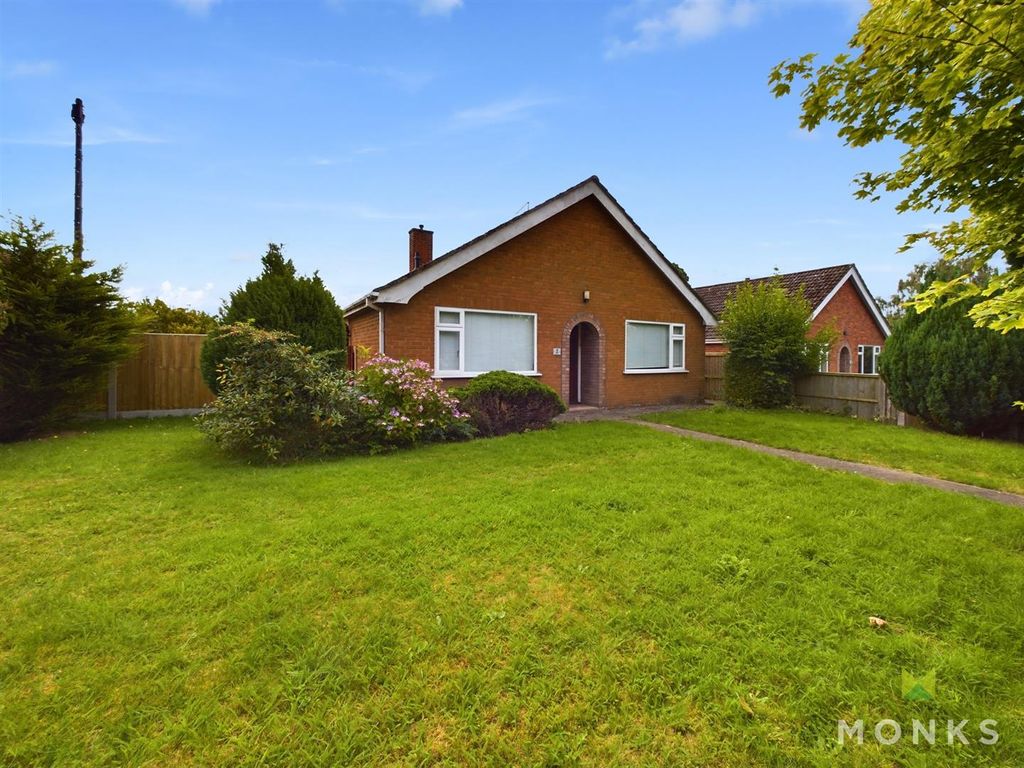 2 bed detached bungalow for sale in Wellgate, Wem, Shrewsbury SY4, £285,000