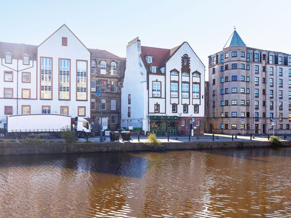 1 bed flat for sale in 42/3 The Shore, The Shore, Edinburgh EH6, £190,000