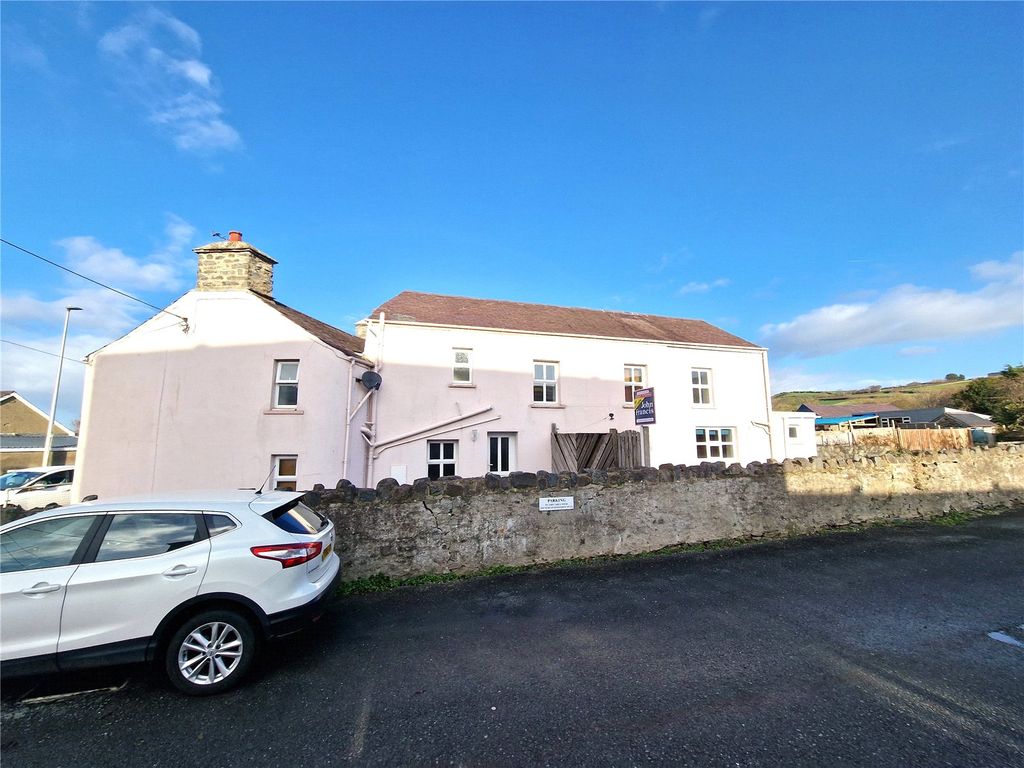 4 bed property for sale in Stryd Fawr, Llanon, Ceredigion SY23, £230,000