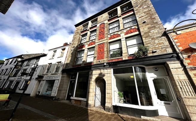 1 bed flat for sale in 15-17 Honey Street, Bodmin, Cornwall PL31, £60,000