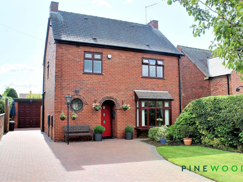 3 bed detached house for sale in Storforth Lane, Hasland Chesterfield, Derbyshire S41, £335,000