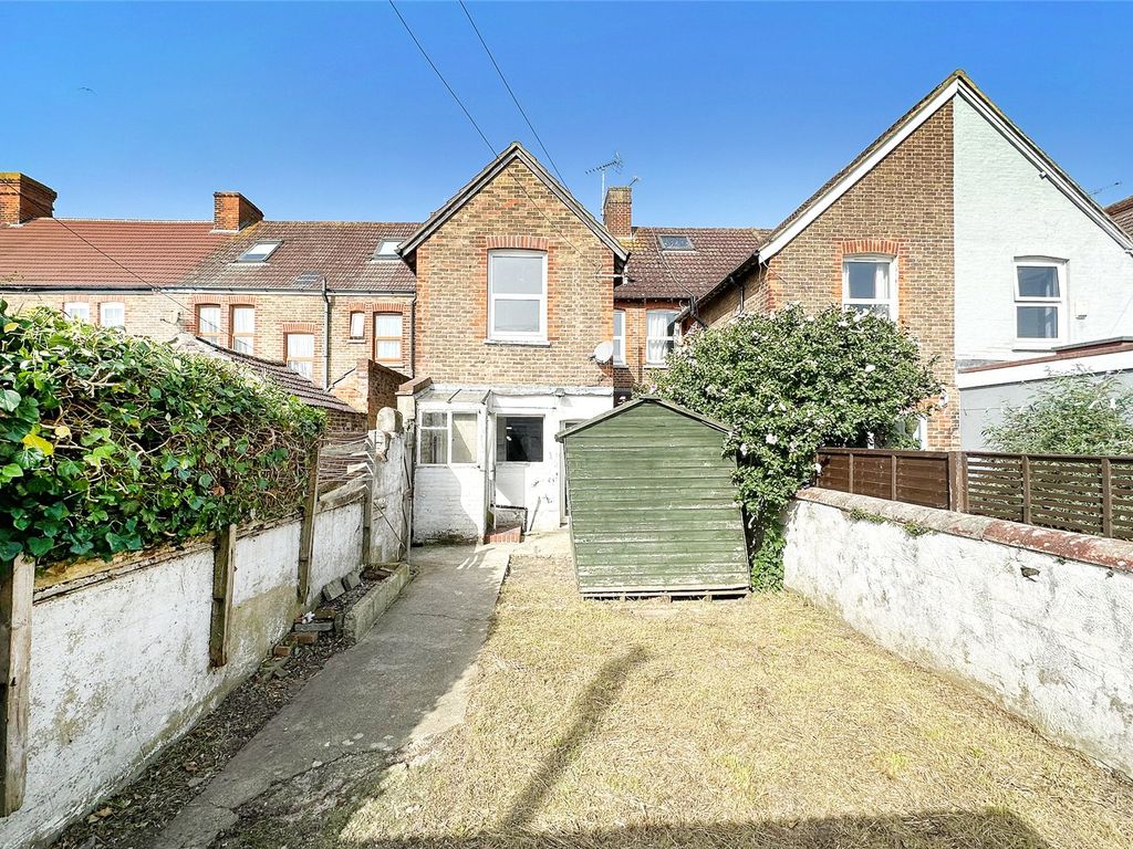 4 bed end terrace house for sale in North Ham Road, Littlehampton, West Sussex BN17, £260,000