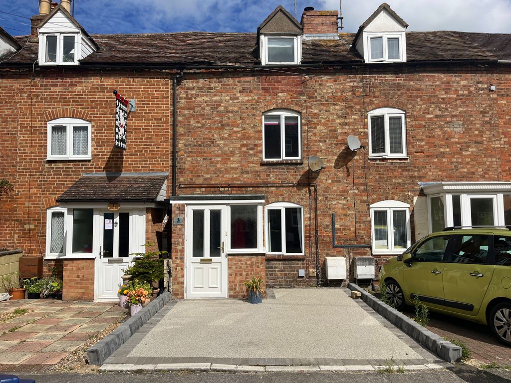 2 bed terraced house for sale in Jeynes Row, Tewkesbury GL20, £198,000