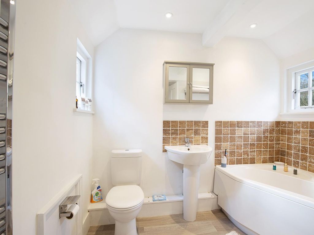 1 bed flat for sale in Holwell, Hatfield AL9, £325,000
