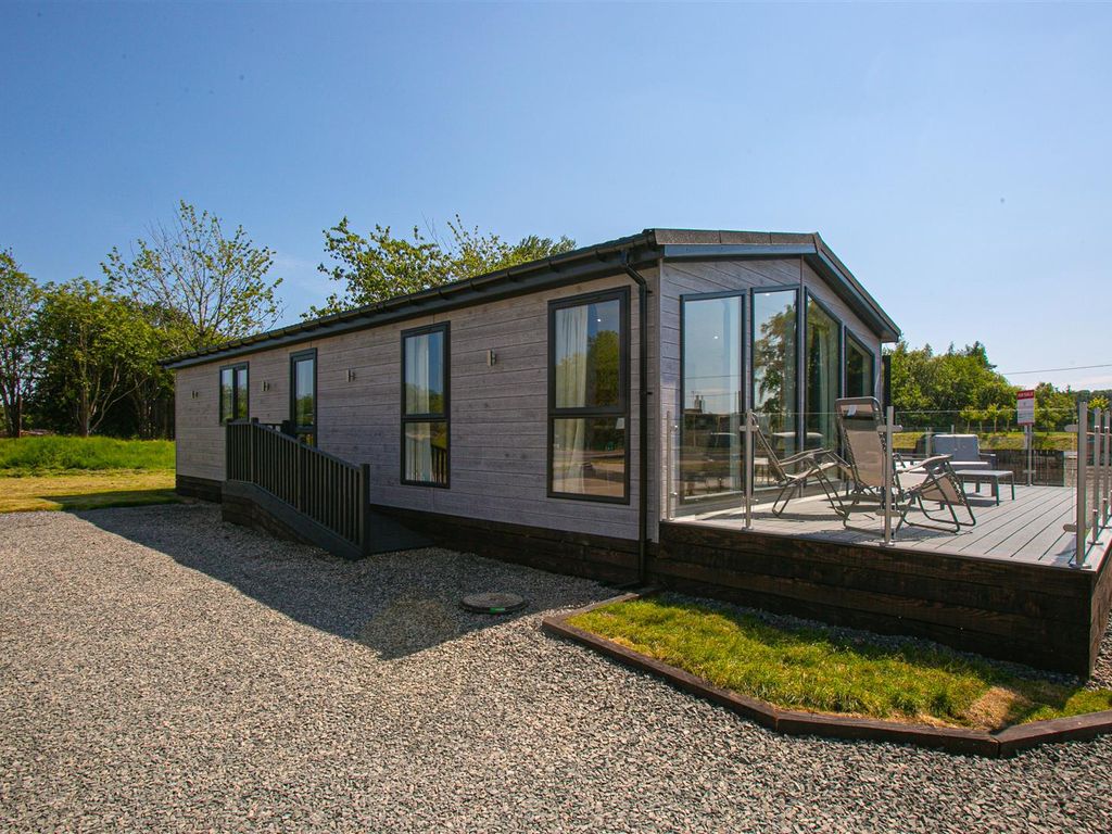 3 bed bungalow for sale in Errol, Perth PH2, £265,000