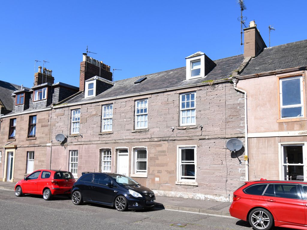 1 bed flat for sale in Railway Place, Montrose DD10, £55,000