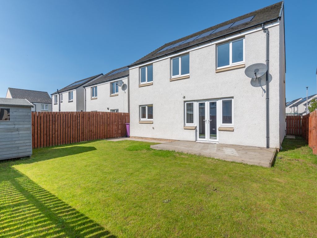 4 bed detached house for sale in Finlay Drive, Arbroath DD11, £250,000