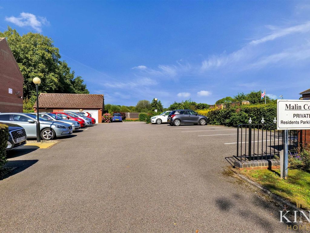 1 bed flat for sale in School Road, Alcester B49, £60,000