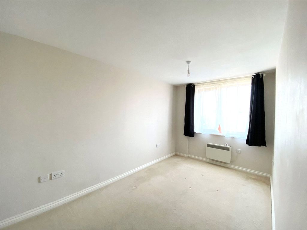 1 bed flat for sale in Homerton Street, Cambridge, Cambridgeshire CB2, £260,000