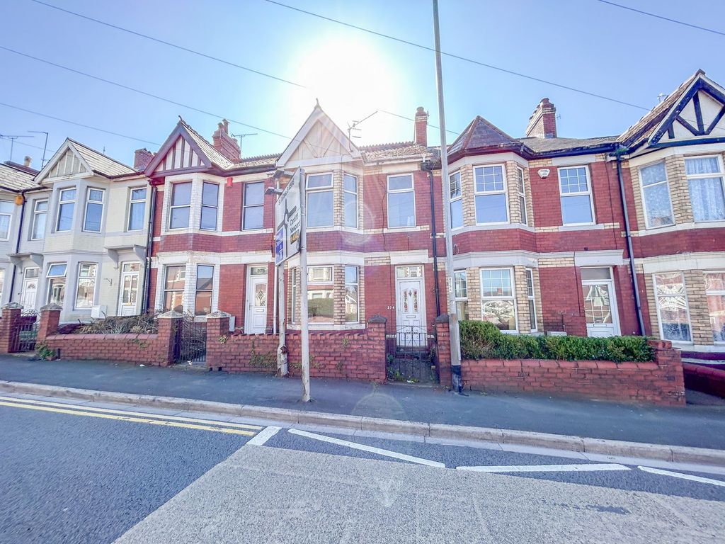 3 bed terraced house for sale in Caerleon Road, Newport NP19, £185,000
