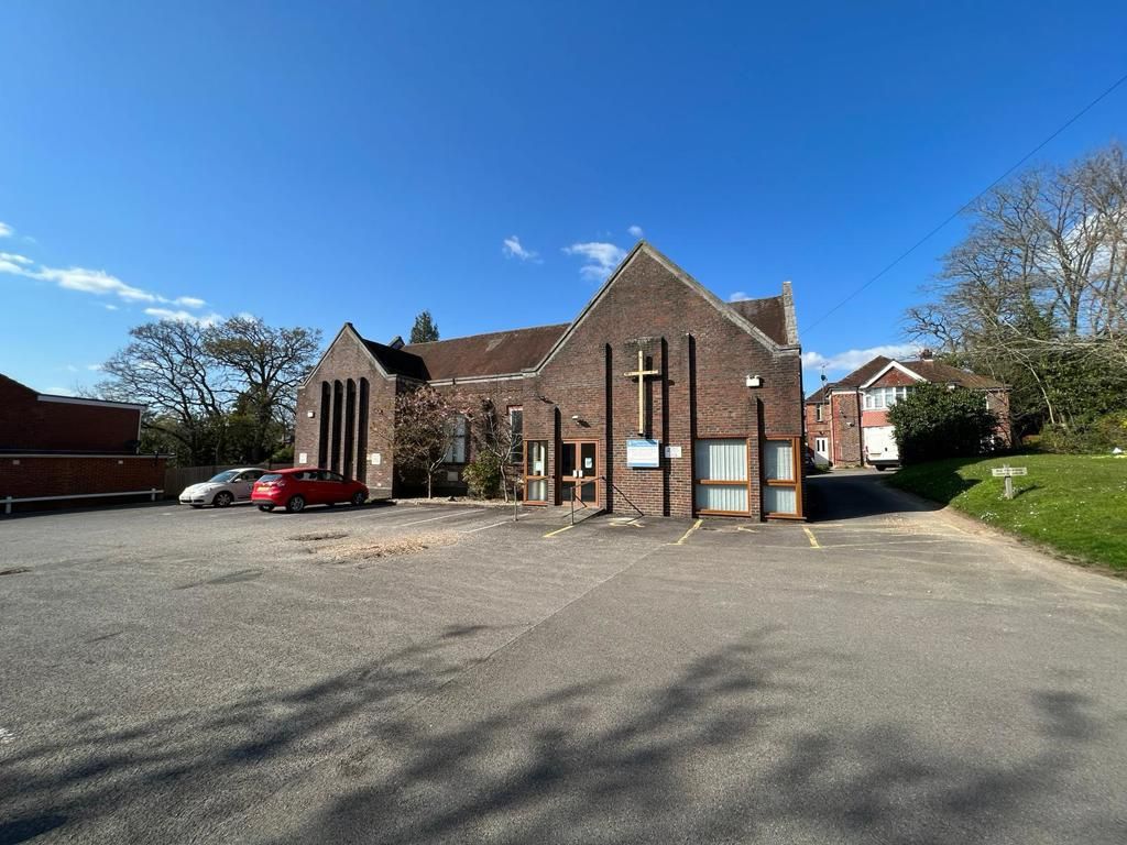 Land for sale in Chandlers Ford United Reformed Church, Kings Road, Chandler's Ford, Eastleigh, Hampshire SO53, £1,950,000