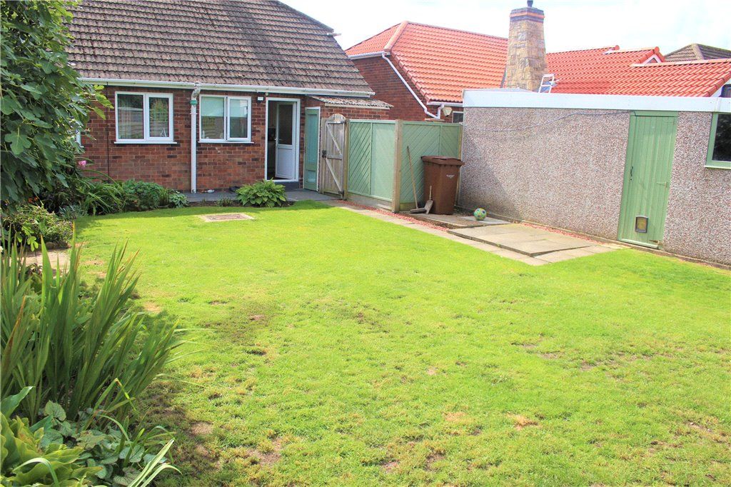 3 bed bungalow for sale in Vulcan Crescent, North Hykeham, Lincoln LN6, £225,000