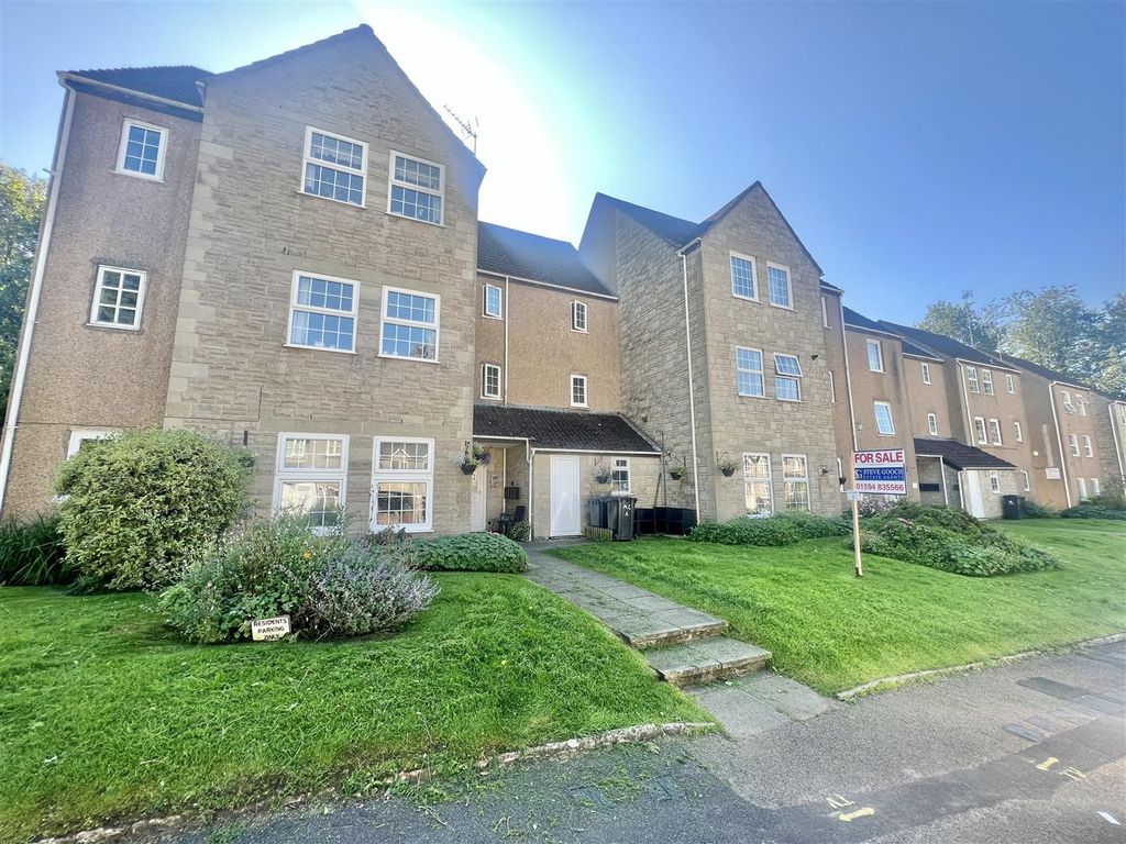 1 bed flat for sale in Marine Gardens, Coleford GL16, £89,950