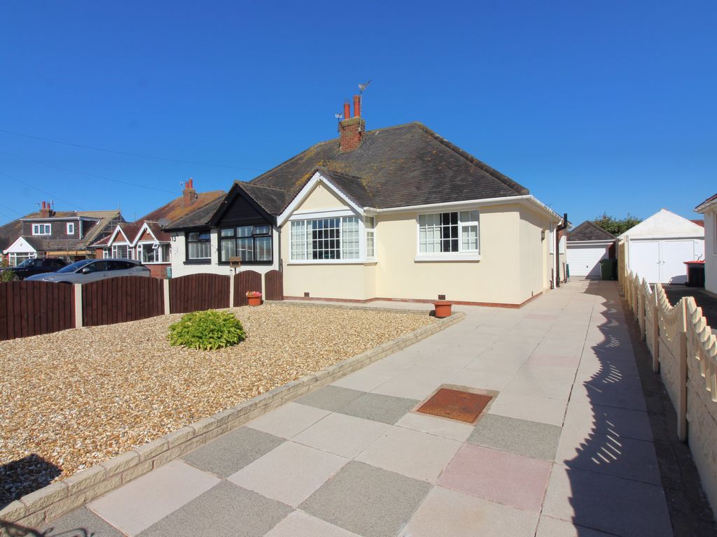 2 bed bungalow for sale in The Close, Cleveleys FY5, £229,500