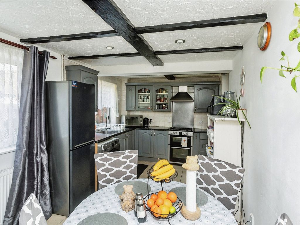 3 bed semi-detached house for sale in Billingwell Place, Springfield, Milton Keynes, Buckinghamshire MK6, £80,000