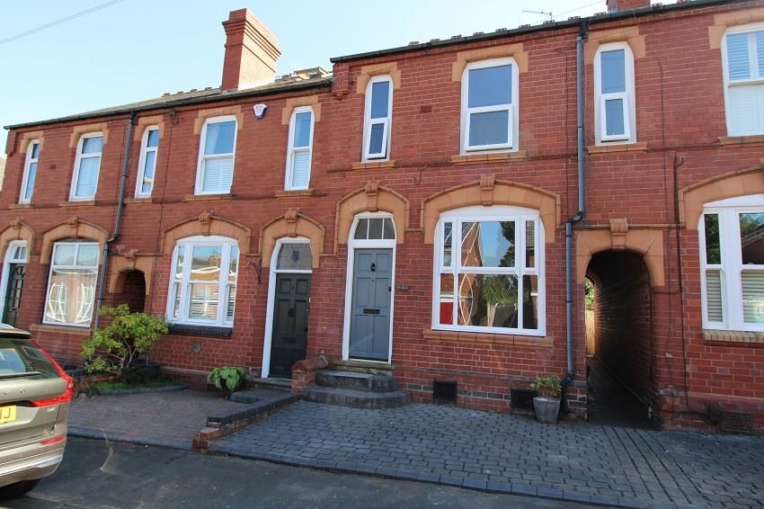 4 bed terraced house for sale in Bright Street, Stourbridge DY8, £320,000