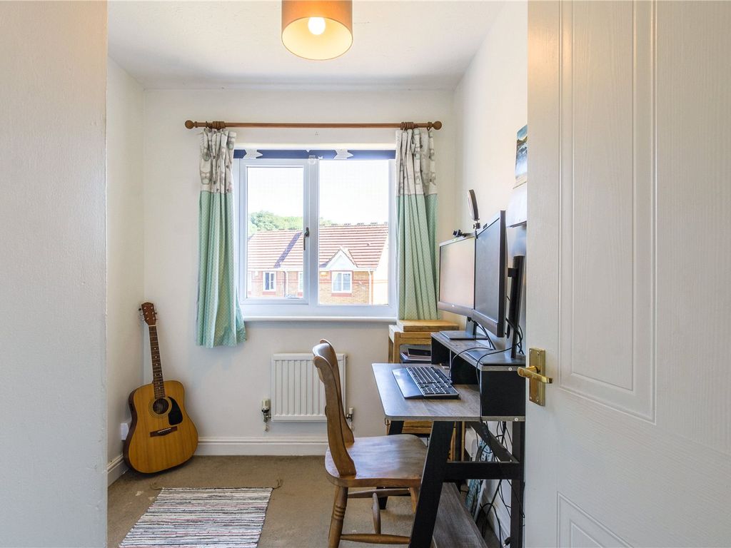 3 bed end terrace house for sale in Davies Drive, St Anne's Park BS4, £315,000
