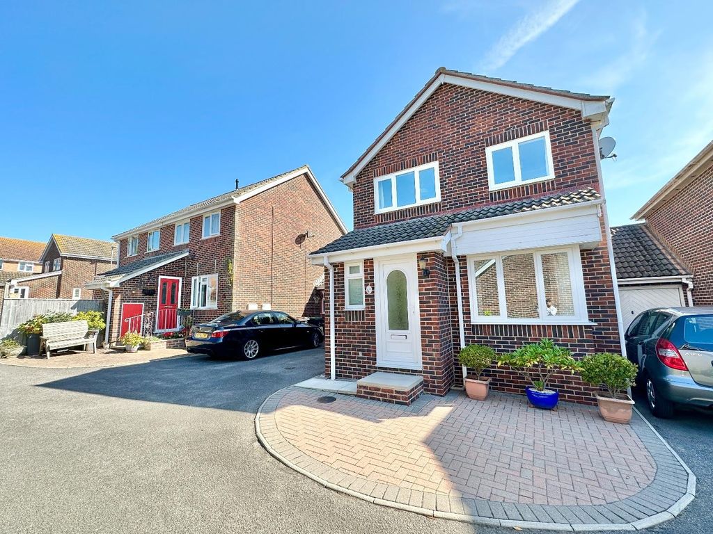 3 bed detached house for sale in Lerrett Close, Chickerell, Weymouth DT3, £300,000