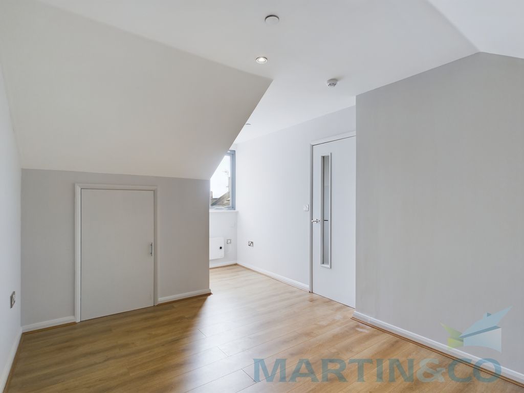 1 bed flat for sale in Arundel Road, Brighton BN2, £265,000