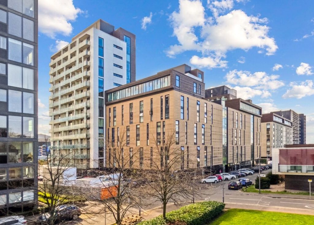 1 bed flat for sale in Castlebank Place, Glasgow Harbour, Glasgow G11, £115,000