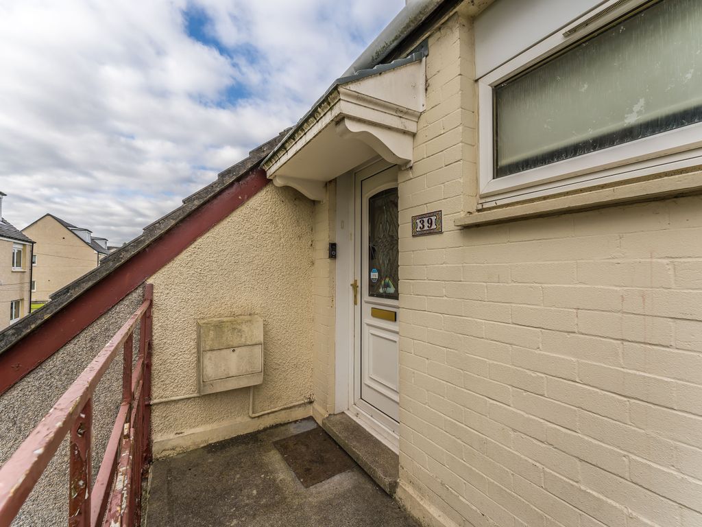 3 bed maisonette for sale in Loch Awe Way, Bathgate EH47, £95,000