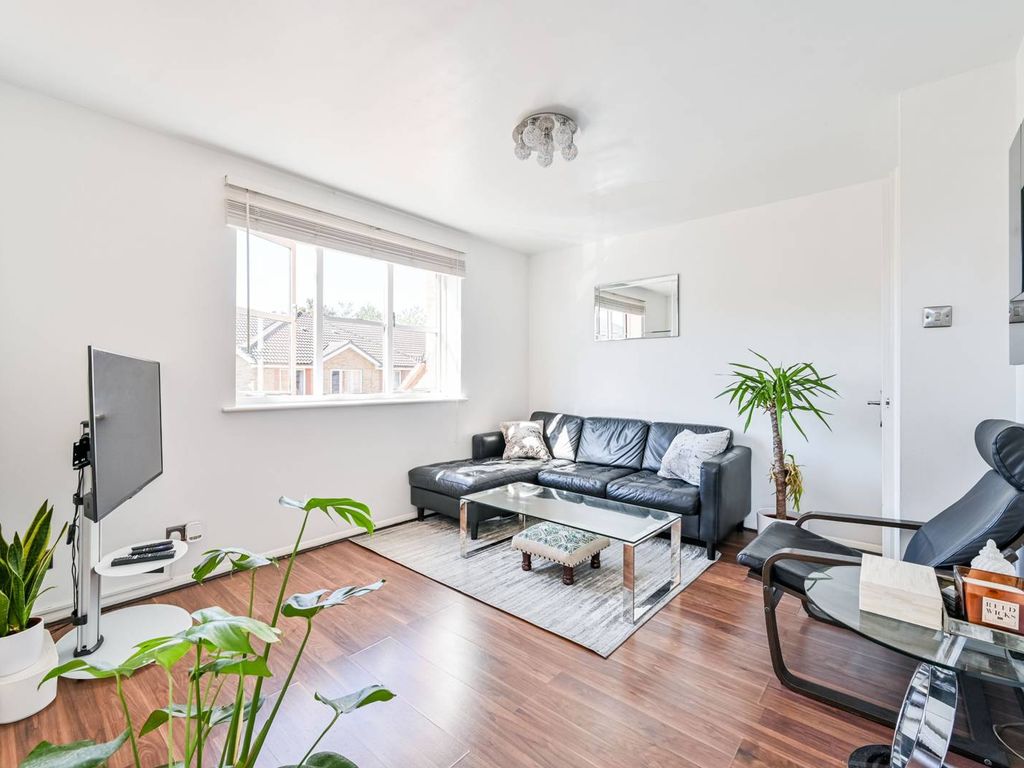 1 bed flat for sale in John Williams Close, South Bermondsey, London SE14, £250,000