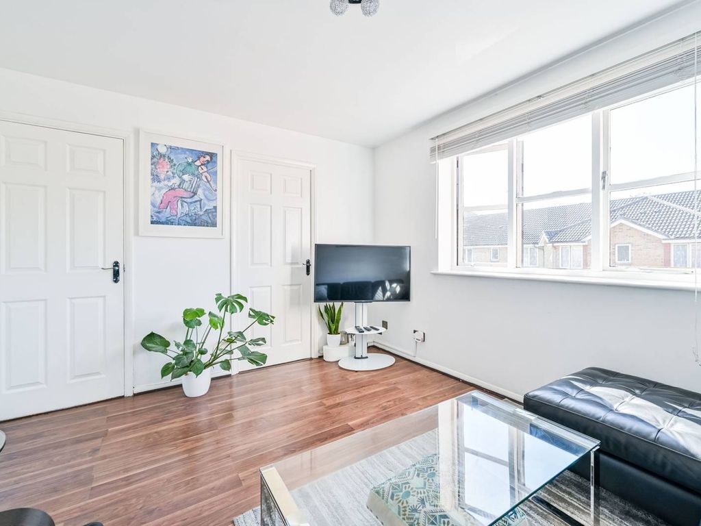 1 bed flat for sale in John Williams Close, South Bermondsey, London SE14, £250,000