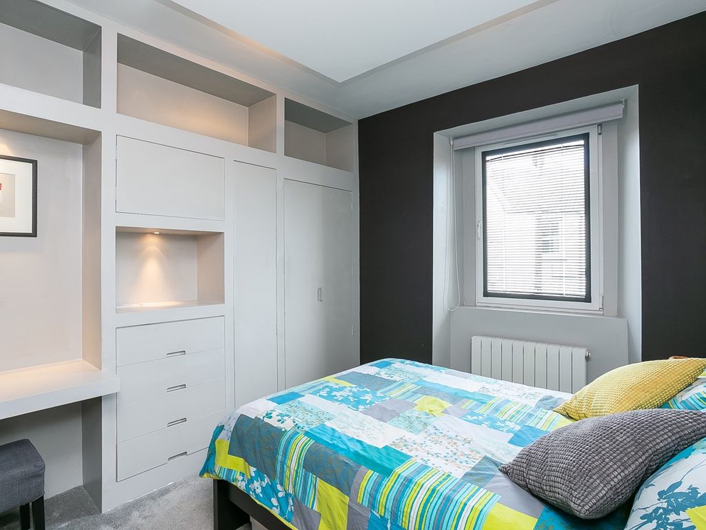 1 bed flat for sale in Corbiehill Road, Davidsons Mains, Edinburgh EH4, £169,995