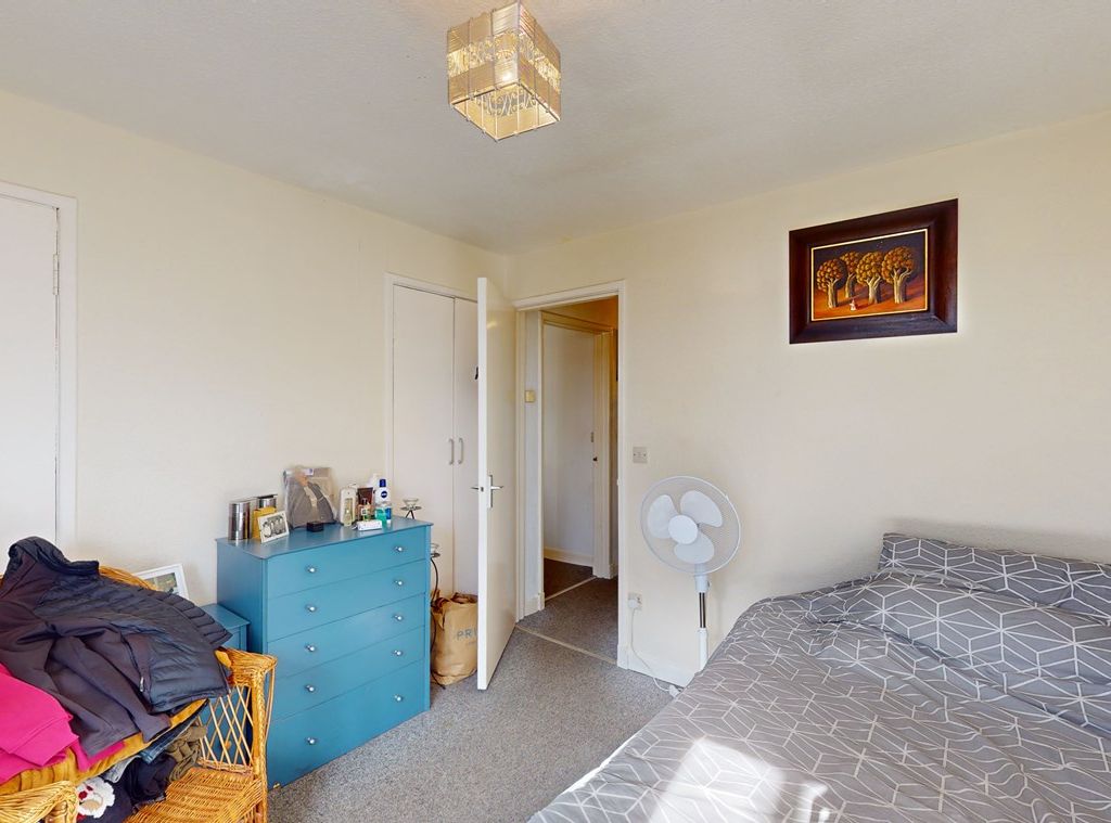 1 bed flat for sale in Polton Street, Bonnyrigg EH19, £104,995