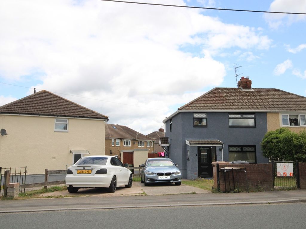 3 bed semi-detached house for sale in Cefn Road, Blackwood NP12, £169,995