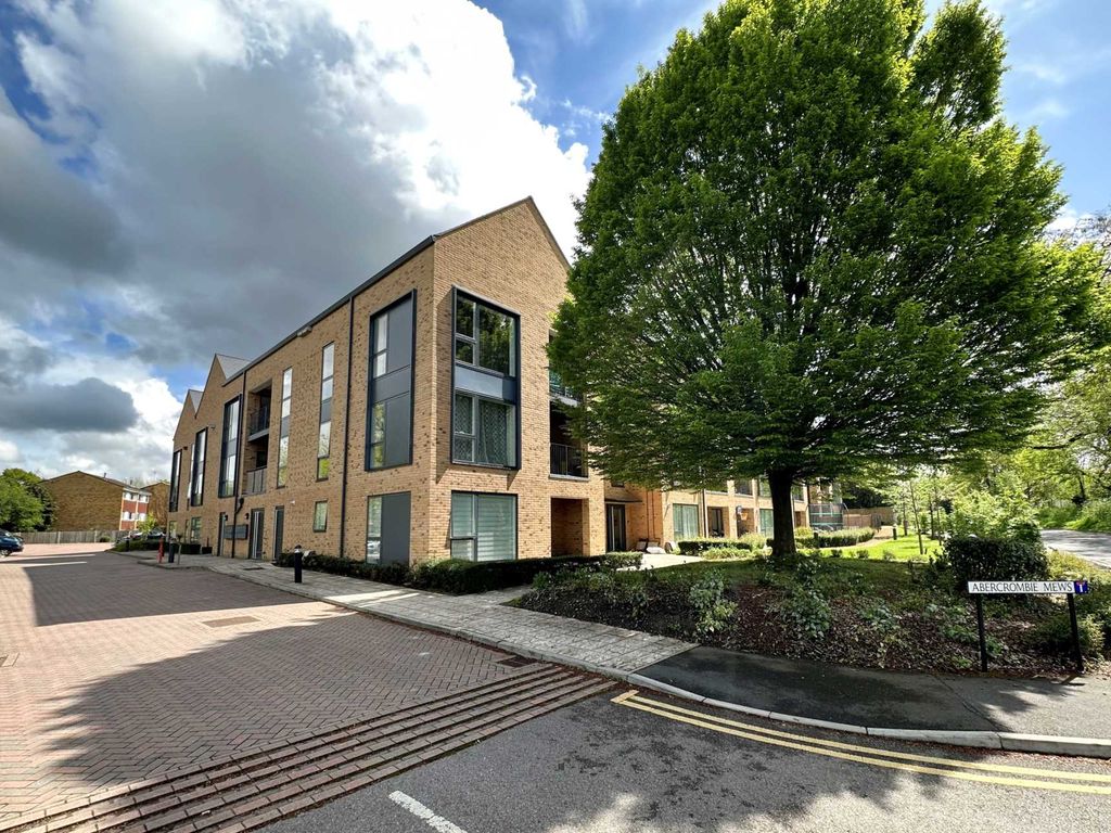 1 bed flat for sale in Larges Lane, Bracknell RG12, £101,250
