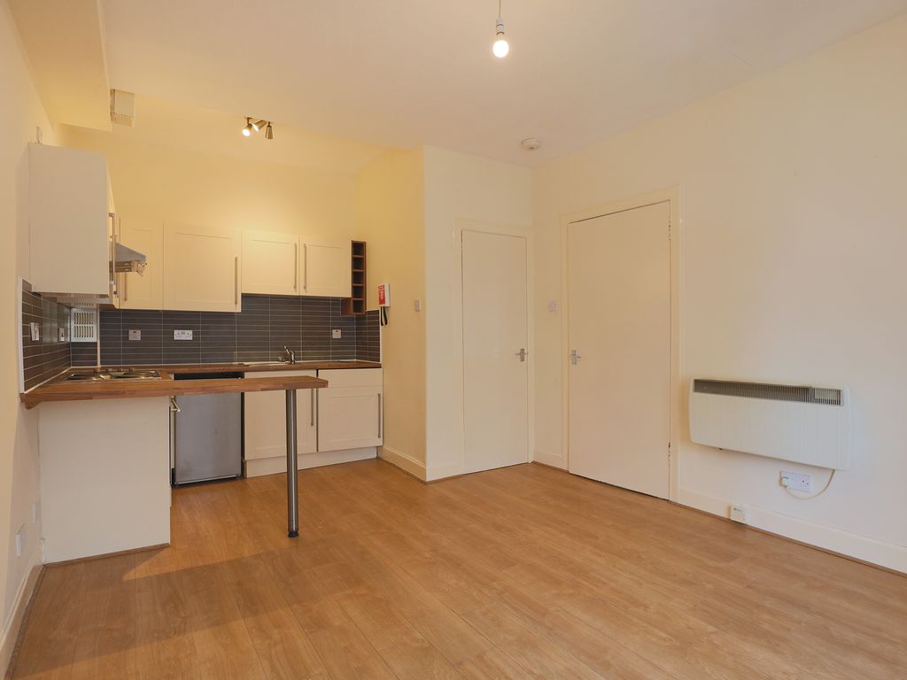 1 bed flat for sale in Duke Street, Edinburgh EH6, £140,000