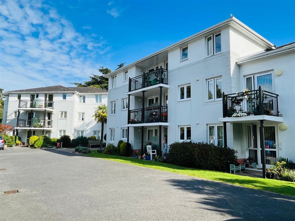 1 bed flat for sale in Stanley Road, Torquay TQ1, £149,950