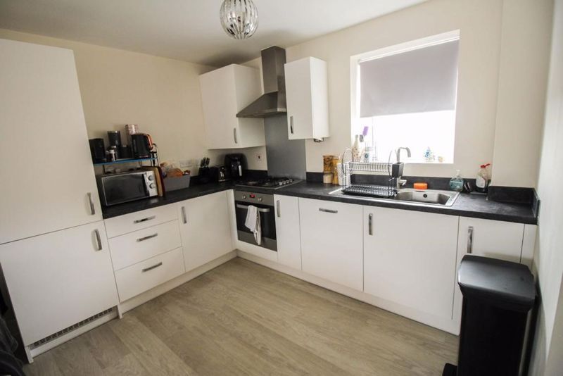 2 bed flat for sale in Middleton House, Barber Mews, Nuneaton CV10, £125,000