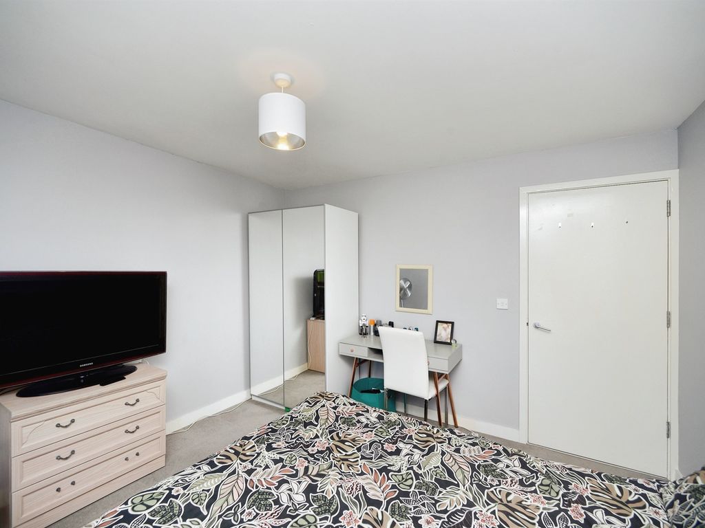 1 bed flat for sale in Taunton Road, Brighton BN2, £195,000