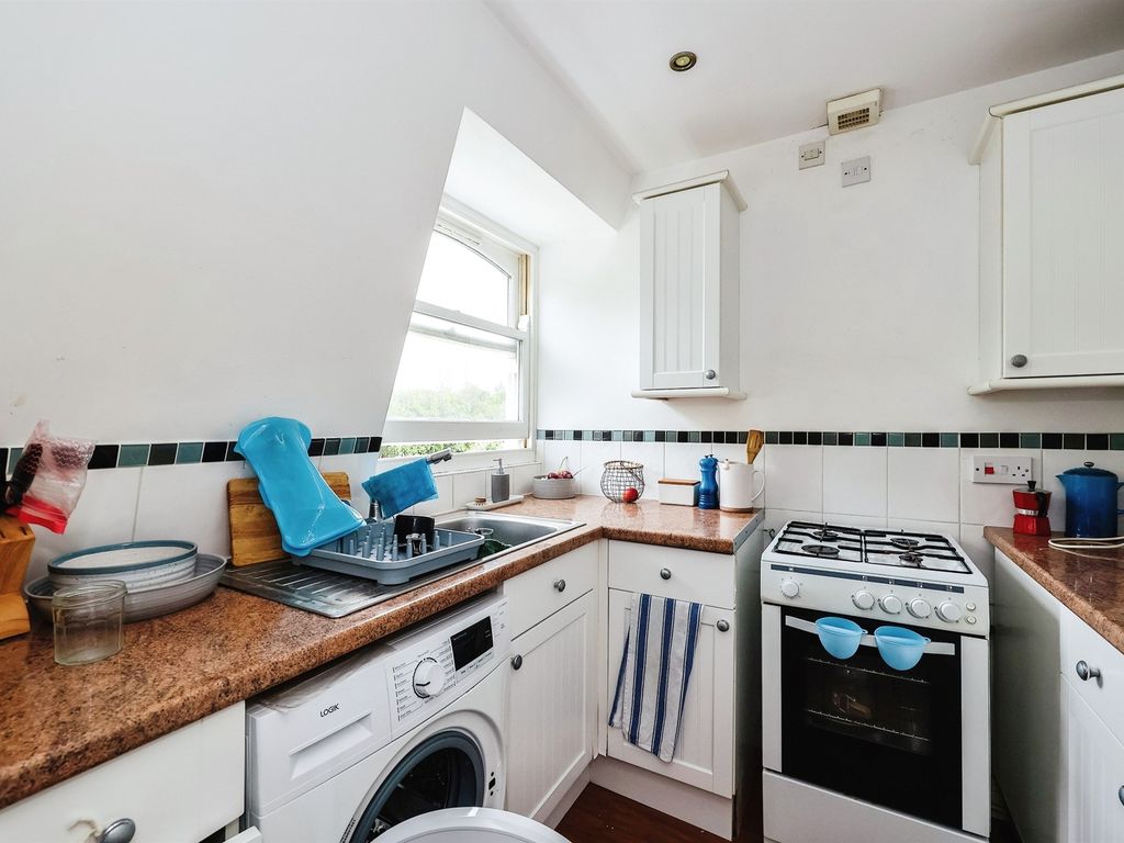 1 bed flat for sale in College Street, Portsmouth PO1, £145,000