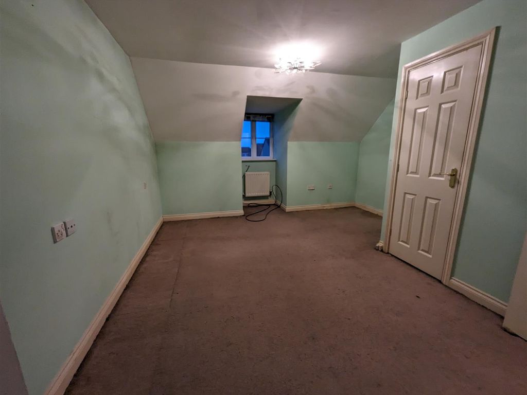 3 bed semi-detached house for sale in Chestnut Drive, Darlington DL1, £130,000