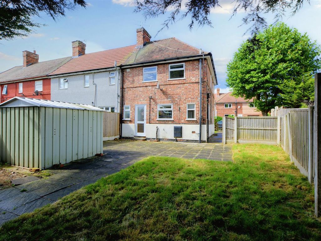 3 bed end terrace house for sale in Central Avenue, Beeston, Nottingham NG9, £260,000