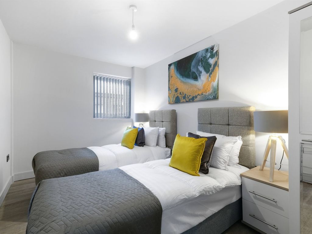1 bed flat for sale in Walker Avenue, Wolverton Mill, Milton Keynes MK12, £225,000