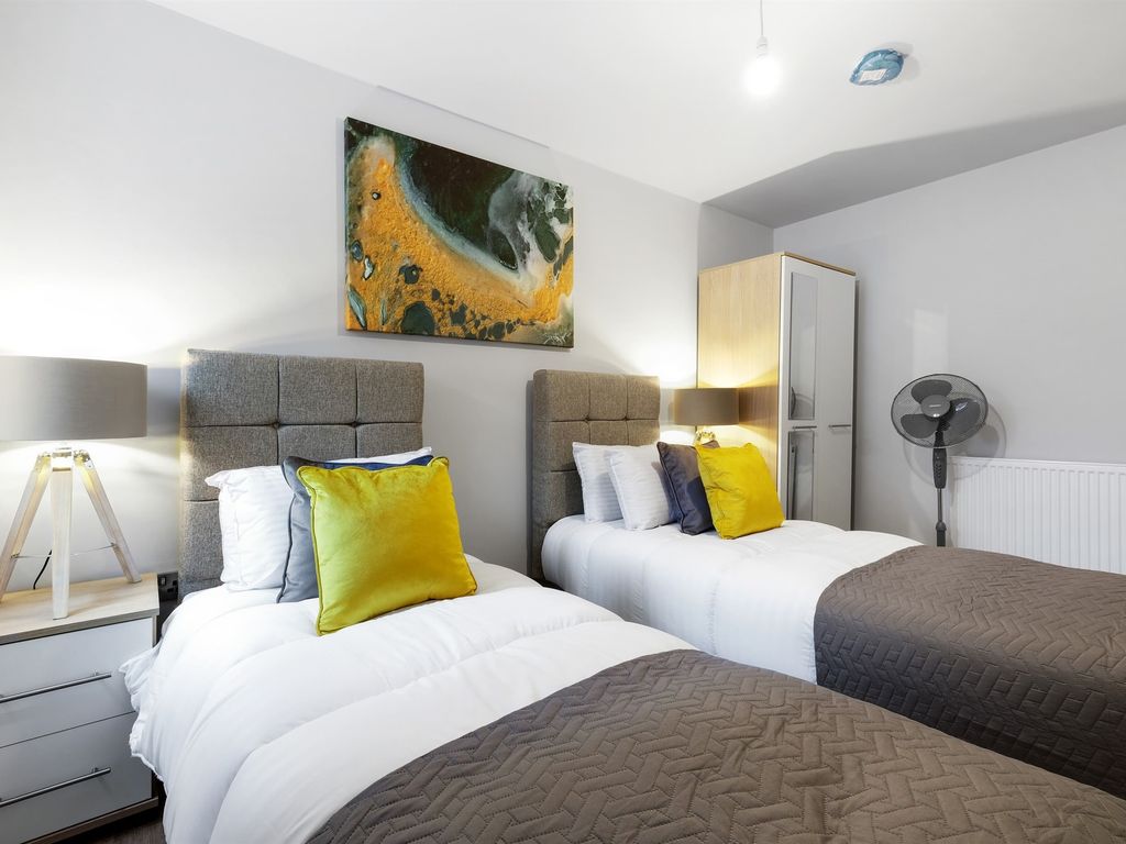 1 bed flat for sale in Walker Avenue, Wolverton Mill, Milton Keynes MK12, £225,000