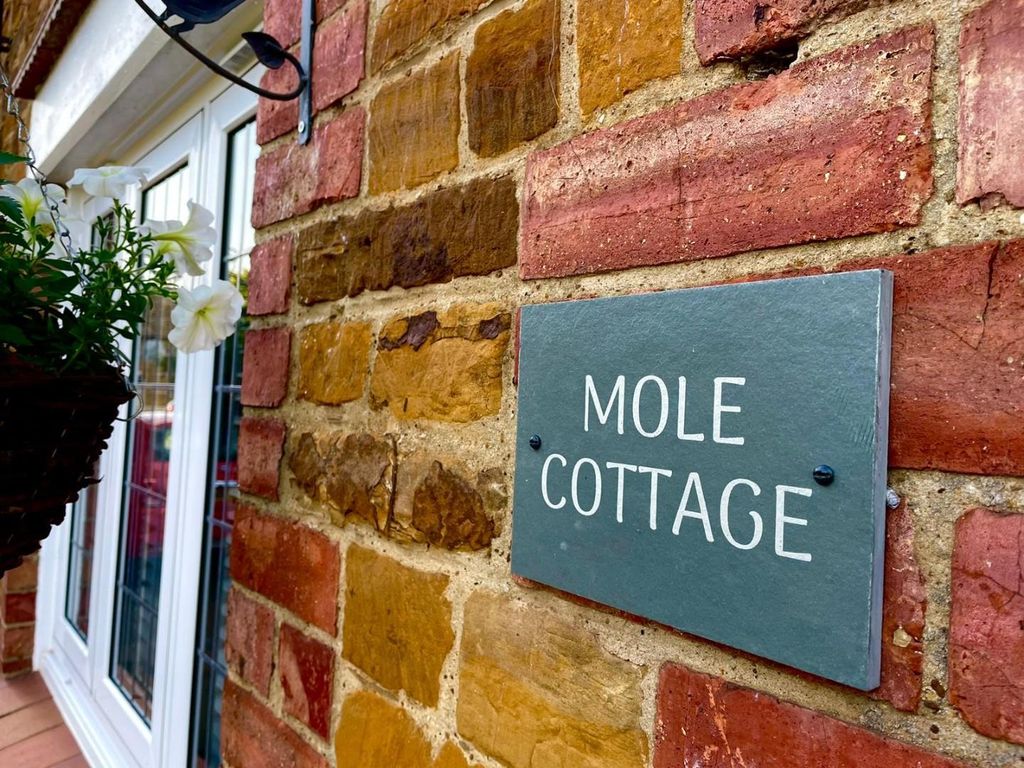 2 bed cottage for sale in Mole Cottage, Church Lane, Kislingbury, Northampton NN7, £300,000
