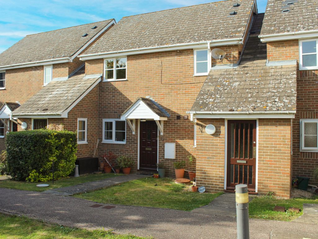 1 bed flat for sale in Lindsey Court, Wickford SS12, £175,000