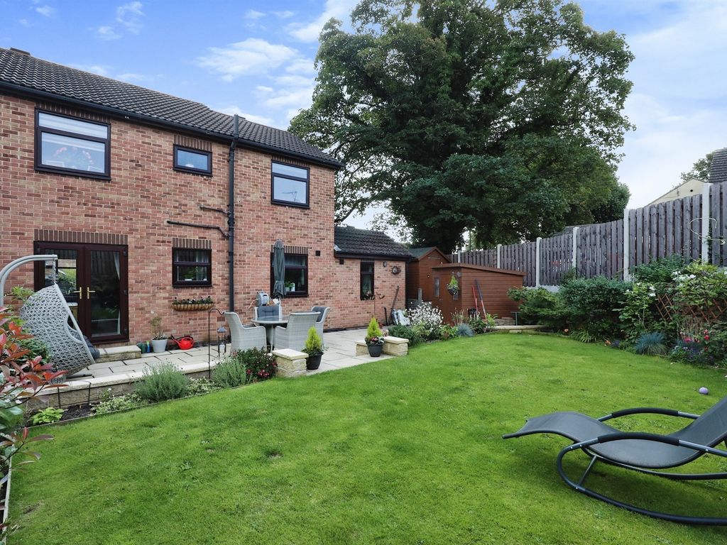 4 bed detached house for sale in Broomwood Close, Beighton, Sheffield S20, £320,000