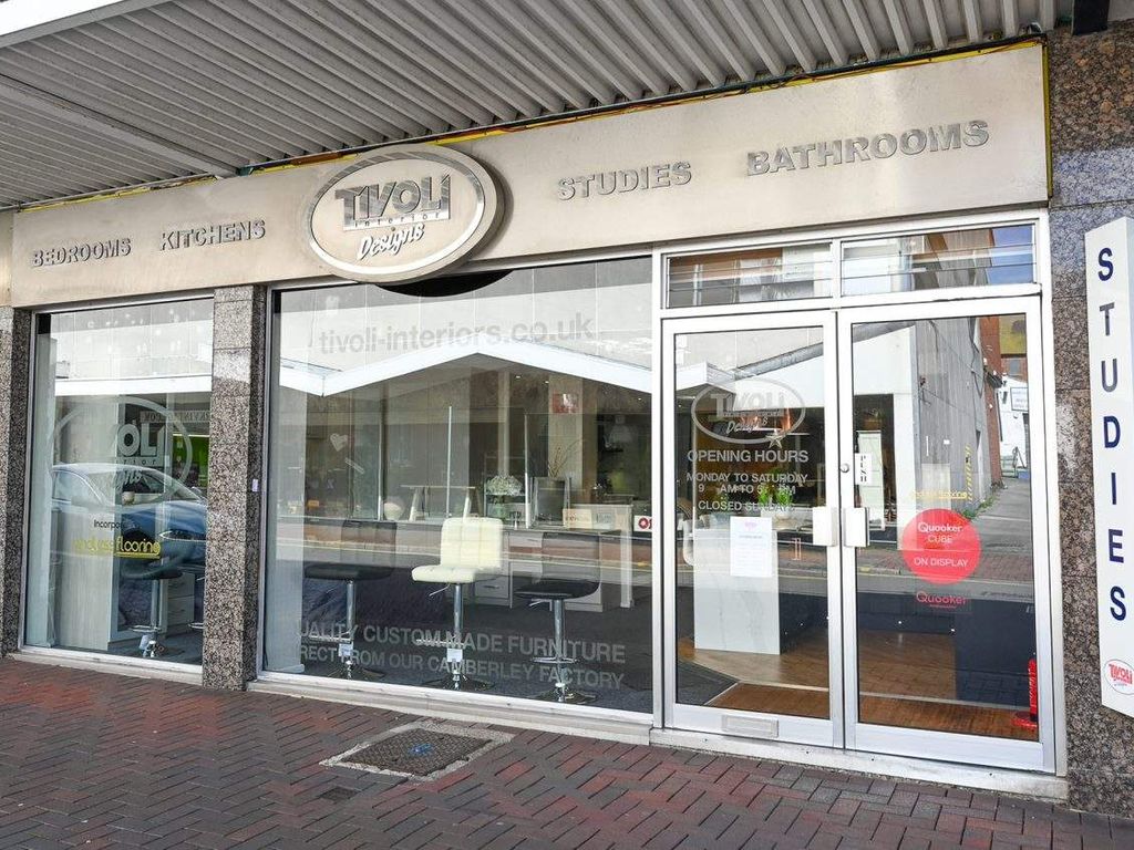 Retail premises for sale in Camberley, England, United Kingdom GU15, £150,000