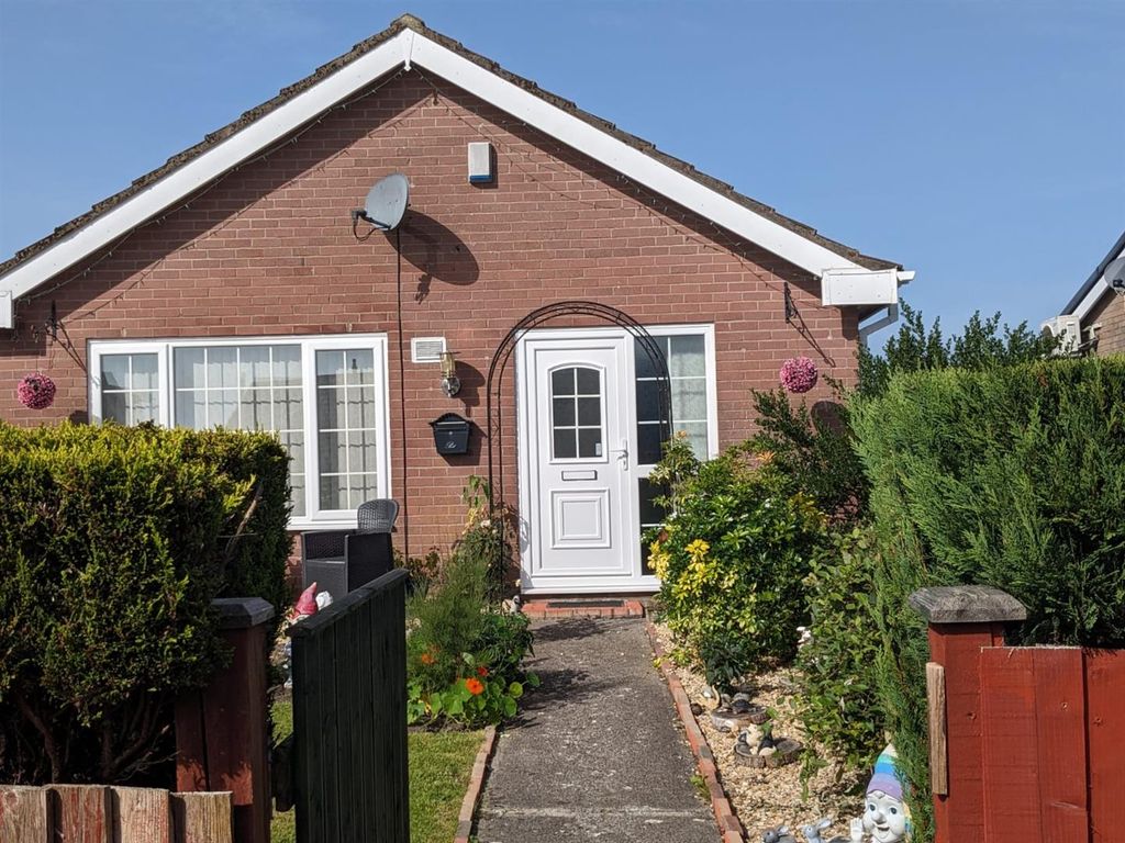 2 bed detached bungalow for sale in Caernarvon Grove, Merthyr Tydfil CF48, £210,000