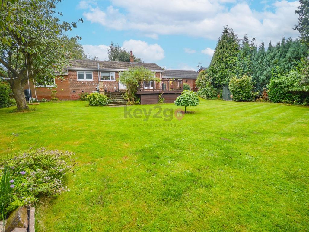 4 bed detached house for sale in Fair View Drive, Aston, Sheffield S26, £320,000